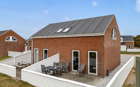 Sighwald - 2.3Km from the Sea: Sommerhus, Hjem, Hus, Tag, Veranda, Estate, Sidespor, Garden Bygninger, Stuehus, Gård