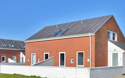 Alfa - 2.3Km from the Sea: Lejlighed, Skygge, Altan, Stol, Hegn, Udendørs Møbler, Aluminium, Kunstgræs