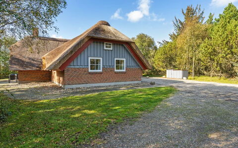 Albin - 2.8Km from the Sea: Hus, Tag, Hjem, Sommerhus, Estate, Stuehus, Villa, Veranda, Sidespor