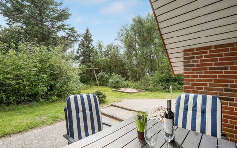 Albin - 2.8Km from the Sea: Tag, Hus, Boligområde, Hjem, Estate, Sommerhus, Design