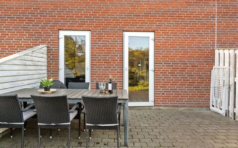 Enita - 2.3Km from the Sea: Hus, Tag, Hjem, Sommerhus, Skur, Garden Bygninger, Sidespor, Gård, Bjælkehytte, Hytte