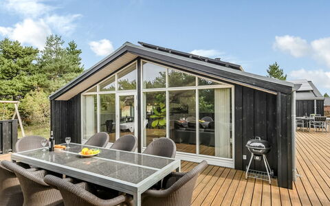 Lav - 3.8Km from the Sea: Tag, Hus, Boligområde, Hjem, Estate, Sommerhus, Design