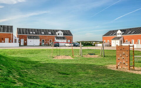 Ginger - 2.3Km from the Sea: Græs, Hus, Tag, Sommerhus, Hjem, Busk, Stuehus, Land Lot, Landdistrikt