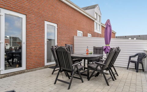 Mariam - 2.3Km from the Sea: Tag, Hus, Land Lot, Hjem, Sommerhus, Estate, Garden Bygninger, Skygge, Bjælkehytte, Landscaping