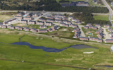 Mariam - 2.3Km from the Sea: Daytime, Bygning, Byområde, Hovedstadsområde, City, Lejlighed, Kvarter, Metropolis, Skyscraper
