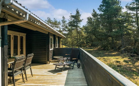 Herborg - 1Km from the Sea: Træ, Sommerhus, Hårdttræ, Planke, Dæk, Bejdse, Sidespor, Veranda, Bjælkehytte, Garden Bygninger
