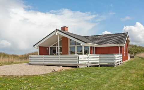 Hermandine - 700M from the Sea: Hus, Hjem, Tag, Sommerhus, Landdistrikt, Sidespor, Estate, Stuehus, Veranda, Garden Bygninger
