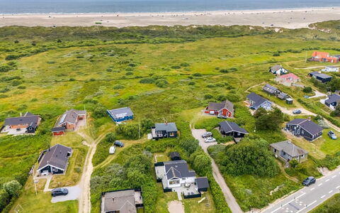 Pupa - 500M from the Sea: Sommerhus, Hjem, Hus, Tag, Veranda, Estate, Sidespor, Garden Bygninger, Stuehus, Gård