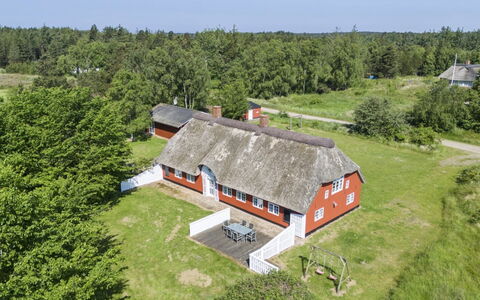 Willi - 3Km from the Sea: Lejlighed, Skygge, Altan, Stol, Hegn, Udendørs Møbler, Aluminium, Kunstgræs