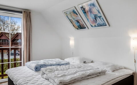 Perttu - 3.5Km from the Sea: Soveværelse, Seng, Sengetøj, Sengetøj, Hjem, Indretning, Møbel, Sengetøj, Bed Frame, Etage