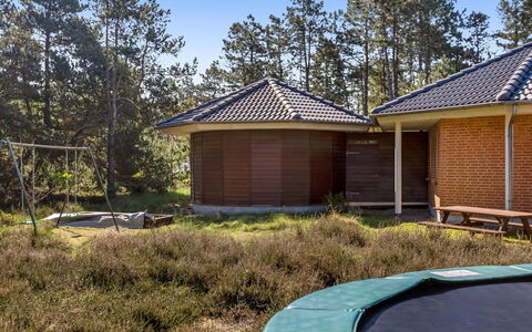 Agusta - 1.1Km from the Sea: Tag, Hus, Boligområde, Hjem, Estate, Sommerhus, Design
