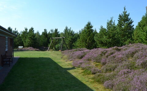 Angret - 3.5Km from the Sea: Græs, Busk, Hus, Have, Hjem, Sommerhus, Land Lot, Lawn, Bunddække