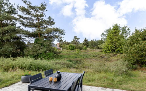 Andriette - 4.5Km from the Sea: Busk, Urban Design, Bunddække, Mursten, Lejlighed, Estate, Murværk, Altan, Landscaping