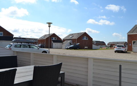Aldora - 2.3Km from the Sea: Svømmepøl, Ferieby