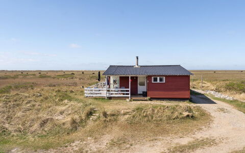 Blomma - 350M from the Sea: Tag, Land Lot, Sommerhus, Hjem, Landdistrikt, Skur, Sidespor, Garden Bygninger, Bjælkehytte, Hytte