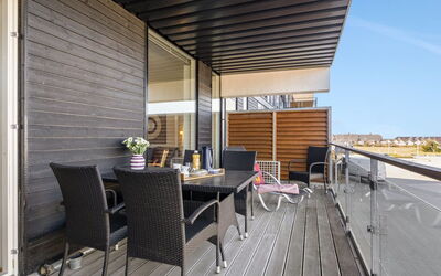 Jurviis - 100M from the Sea