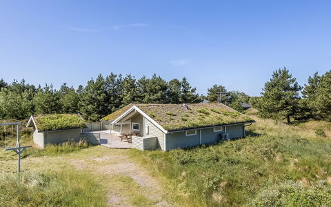 Bruna - 2Km from the Sea: Tag, Sommerhus, Land Lot, Estate, Stuehus