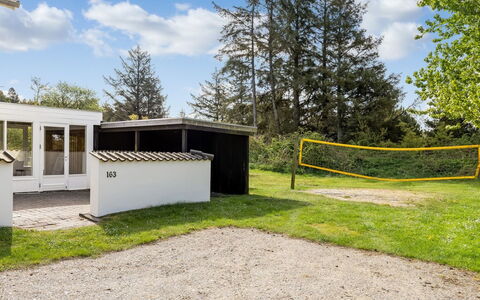 Rea - 5Km from the Sea: Land Lot, Have, Skygge, Lawn, Backyard, Landscaping, Gård, Garden Bygninger, Estate, Parkere