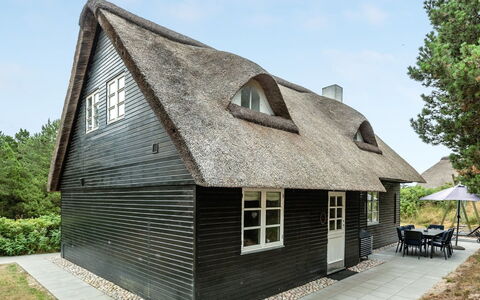 Risto - 2.3Km from the Sea: Hus, Tag, Hjem, Sommerhus, Skur, Garden Bygninger, Sidespor, Gård, Bjælkehytte, Hytte
