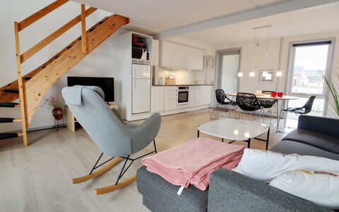 Mirija - 2.3Km from the Sea: Sommerhus, Hjem, Hus, Tag, Veranda, Estate, Sidespor, Garden Bygninger, Stuehus, Gård
