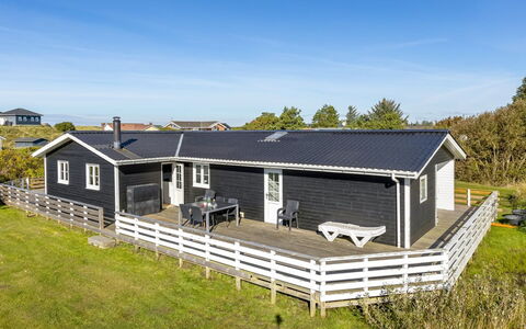 Aika - 500M from the Sea: Busk, Urban Design, Bunddække, Mursten, Lejlighed, Estate, Murværk, Altan, Landscaping