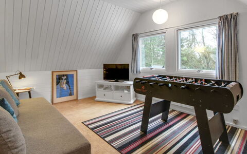 Emilla - 3.8Km from the Sea: Græs, Hus, Tag, Hjem, Sommerhus, Busk, Land Lot, Landdistrikt, Stuehus, Bunddække