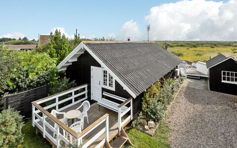 Kylli - 600M from the Sea: Sommerhus, Hjem, Hus, Tag, Veranda, Estate, Sidespor, Garden Bygninger, Stuehus, Gård