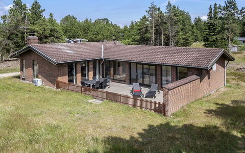 Stojanka - 1Km from the Sea: Plantesamfund, Sollys, Urteagtig Plante, Have, Plantation, Landbrug, Farm