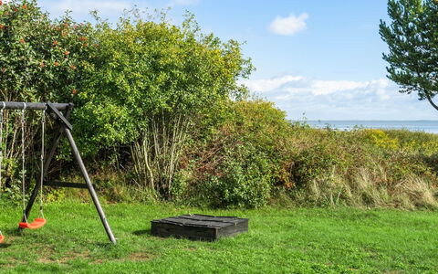 Toralf - 3.5Km from the Sea: Eng, Have, Lawn, Udendørs Møbler, Parkere, Udendørs Bench