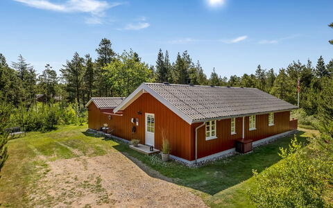 Andon - 2.7Km from the Sea: Sommerhus, Have, Sidespor, Garden Bygninger, Skygge, Gård, Backyard, Lawn, Stuehus, Landscaping
