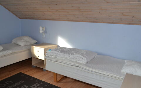 Nilaus - 2.3Km from the Sea: Etage, Gulvbelægning, Soveværelse, Seng, Træ, Sengetøj, Sengetøj, Møbel, Indretning, Bed Frame