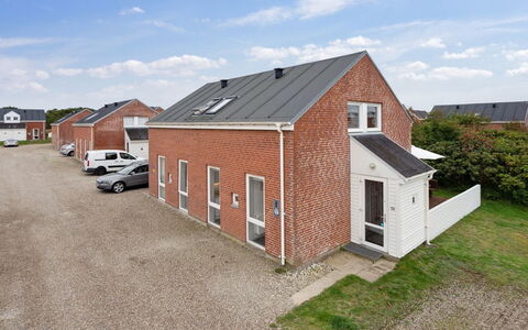 Edly - 2.3Km from the Sea: Hus, Tag, Hjem, Sommerhus, Skur, Garden Bygninger, Sidespor, Gård, Bjælkehytte, Hytte