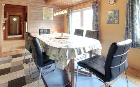 Thorbergh - 2Km from the Sea: Sommerhus, Have, Sidespor, Garden Bygninger, Skygge, Gård, Backyard, Lawn, Stuehus, Landscaping