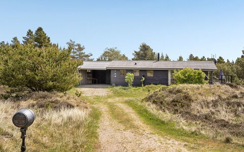 Arjuna - 3.8Km from the Sea: Hus, Tag, Hjem, Sommerhus, Estate, Stuehus, Villa, Veranda, Sidespor