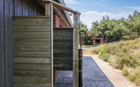 Erlinda - 3.1Km from the Sea: Plantesamfund, Sollys, Urteagtig Plante, Have, Plantation, Landbrug, Farm