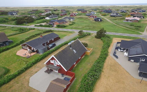 Andor - 500M from the Sea: Græs, Hus, Tag, Sommerhus, Hjem, Busk, Stuehus, Land Lot, Landdistrikt