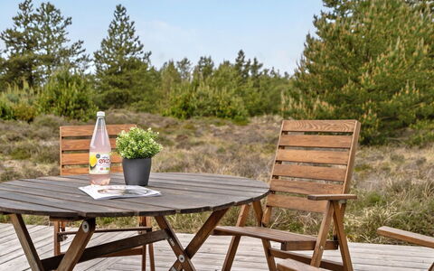 Fredrikka - 3.9Km from the Sea: Sommerhus, Skur, Hytte, Stuehus, Prærie, Hytte, Lade, Bjælkehytte, Garden Bygninger