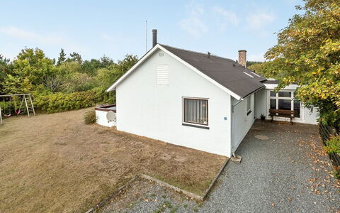 Sylvie - 1.5Km from the Sea: Hus, Tag, Hjem, Sommerhus, Estate, Stuehus, Villa, Veranda, Sidespor