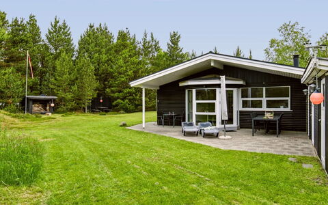 Bogatin - 1Km from the Sea: Hus, Sommerhus, Hjem, Lawn, Garden Bygninger, Stuehus, Gård, Have, Estate, Sidespor