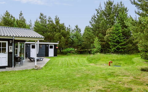Bogatin - 1Km from the Sea: Græs, Land Lot, Lawn, Have, Skygge, Gård, Eng, Garden Bygninger, Backyard, Parkere
