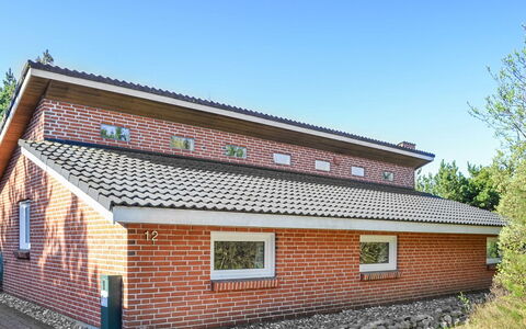 Elsy - 2.6Km from the Sea: Træ, Hus, Sommerhus, Hjem, Tag, Landdistrikt, Sidespor, Bjælkehytte, Garden Bygninger, Hårdttræ