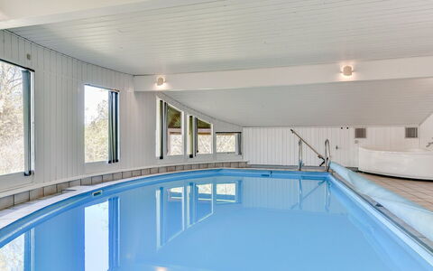Niyazi - 3.1Km from the Sea: Svømmepøl, Loft, Udvej, Fryser, Dagslys, Vinter, Hotel, Eco Hotel