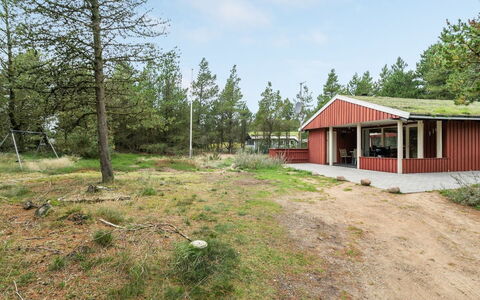 Nandolf - 3.5Km from the Sea: Græs, Hus, Tag, Hjem, Sommerhus, Busk, Land Lot, Landdistrikt, Stuehus, Bunddække