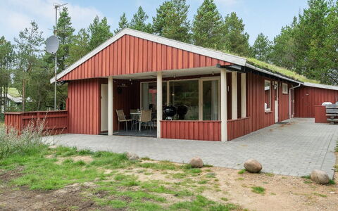 Nandolf - 3.5Km from the Sea: Græs, Hus, Tag, Hjem, Sommerhus, Busk, Land Lot, Landdistrikt, Stuehus, Bunddække