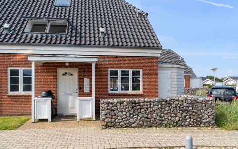 Langsom - 100M from the Sea: Hus, Tag, Hjem, Sommerhus, Estate, Stuehus, Villa, Veranda, Sidespor
