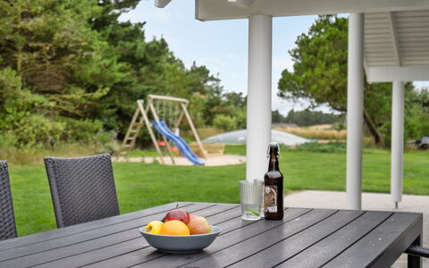 Krum - 4.5Km from the Sea: Hus, Tag, Hjem, Sommerhus, Estate, Stuehus, Villa, Veranda, Sidespor