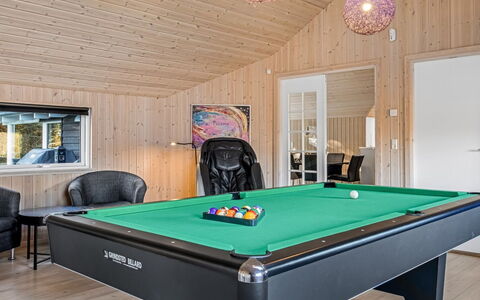 Krum - 4.5Km from the Sea: Hus, Tag, Hjem, Sommerhus, Estate, Stuehus, Villa, Veranda, Sidespor