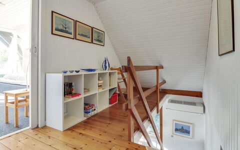 Anna - 1Km from the Sea: Græs, Hus, Tag, Hjem, Sommerhus, Busk, Land Lot, Landdistrikt, Stuehus, Bunddække