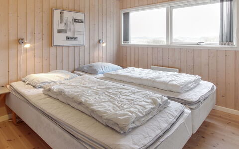 Oivi - 430M from the Sea: Soveværelse, Træ, Sengetøj, Seng, Sengetøj, Bed Frame, Loft, Sengetøj, Fryser, Is Kappe