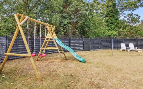 Marka - 2.5Km from the Sea: Hus, Tag, Hjem, Sommerhus, Estate, Stuehus, Villa, Veranda, Sidespor